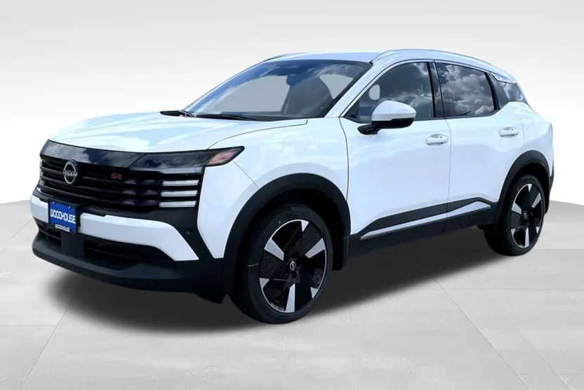 2025 Nissan Kicks SR photo 1