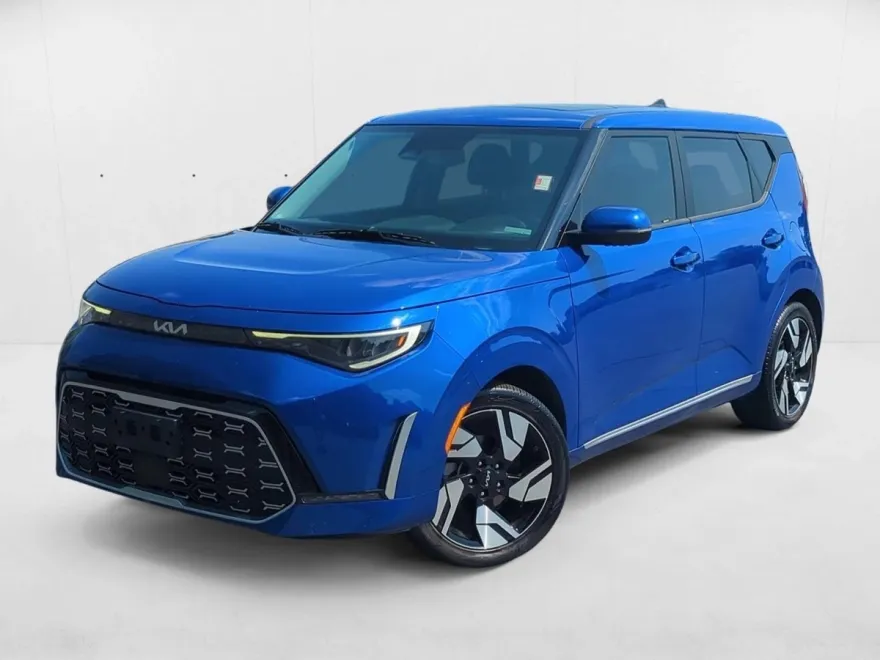 2024 Kia Soul GT-Line photo 1