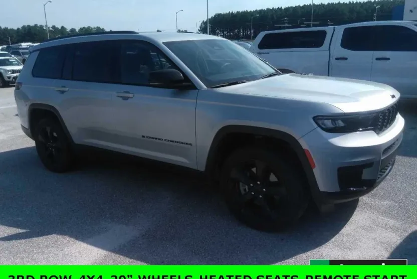 2023 Jeep Grand Cherokee Laredo Altitude photo 1