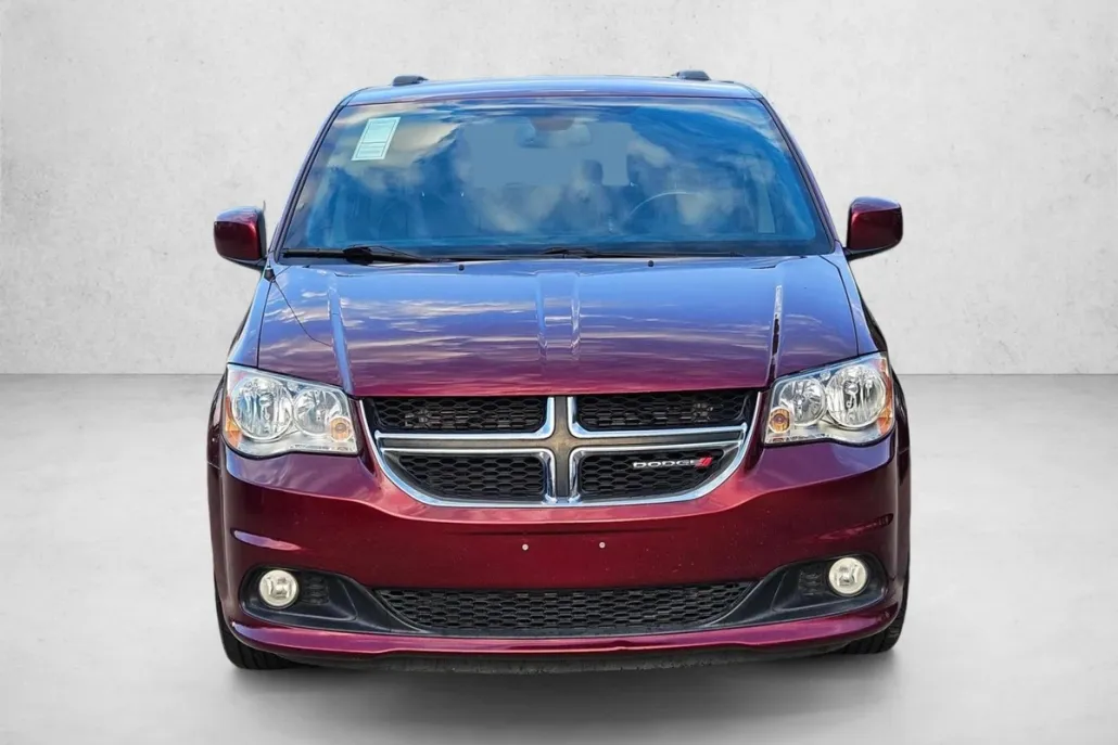 2019 Dodge Grand Caravan SXT photo 1