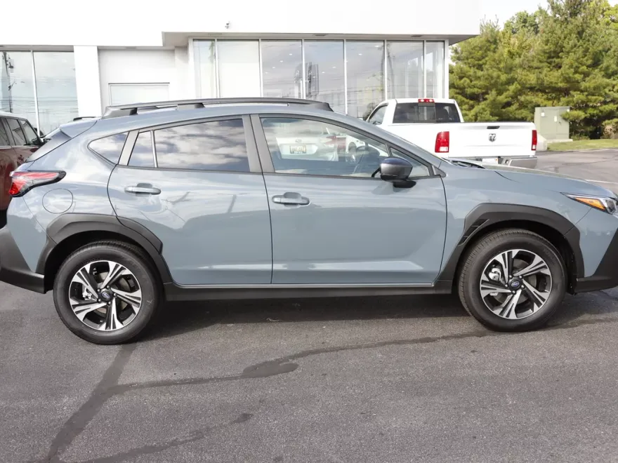 2025 Subaru Crosstrek Premium photo 1