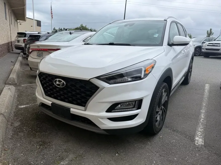2020 Hyundai Tucson Sport photo 1