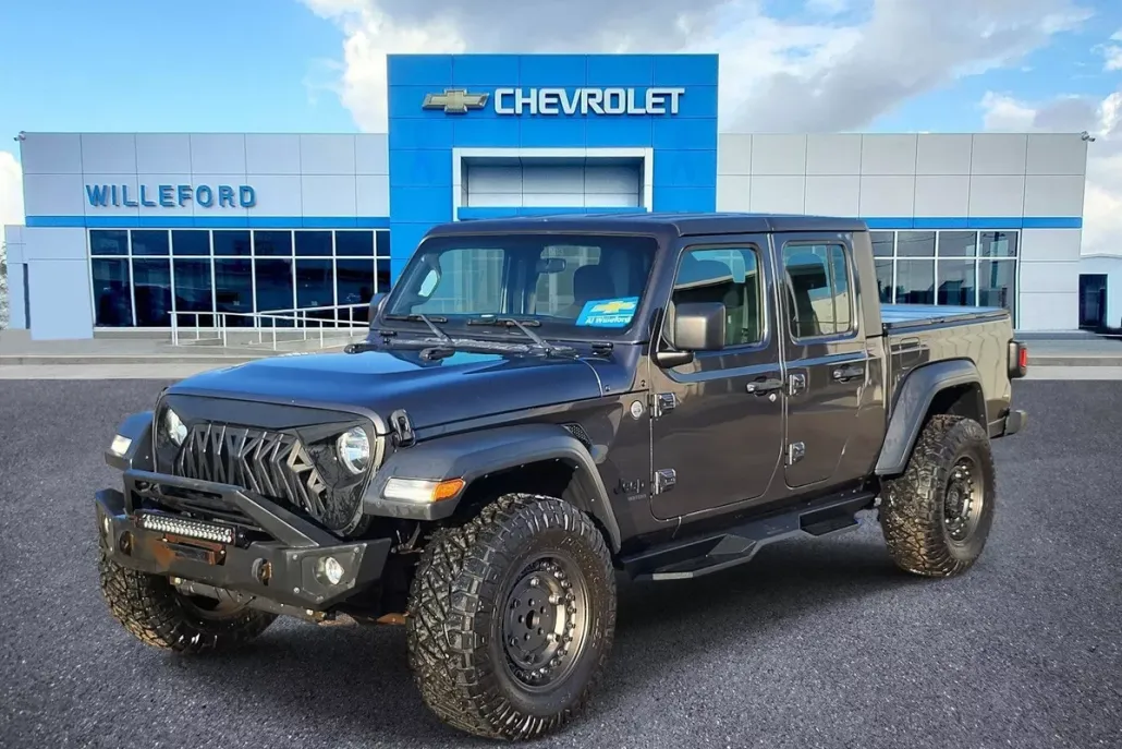 2021 Jeep Gladiator Sport photo 1