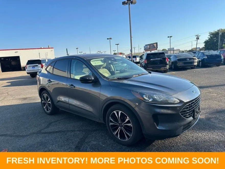 2022 Ford Escape SE photo 1