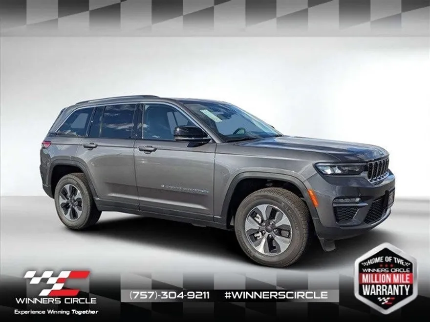 2022 Jeep Cherokee Sport photo 1