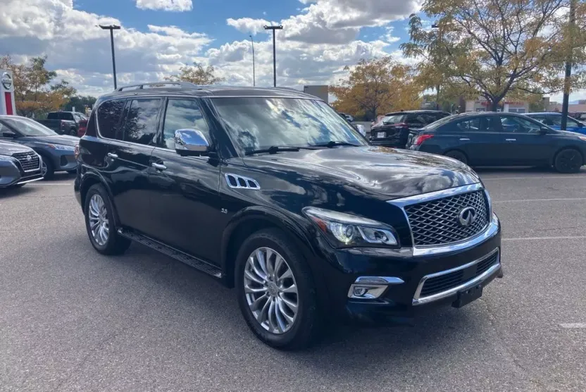 2016 Infiniti QX80 Base photo 1