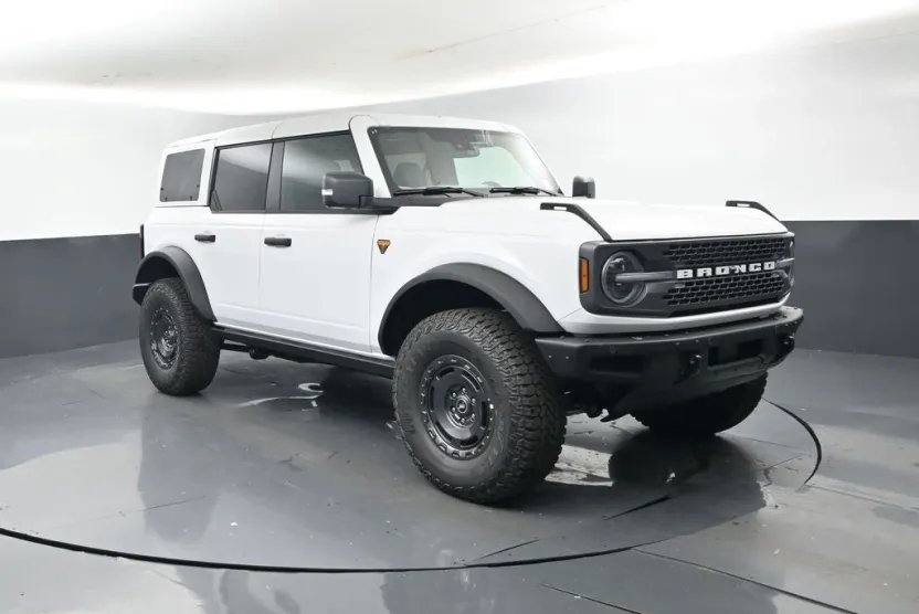 2025 Ford Bronco Badlands photo 1