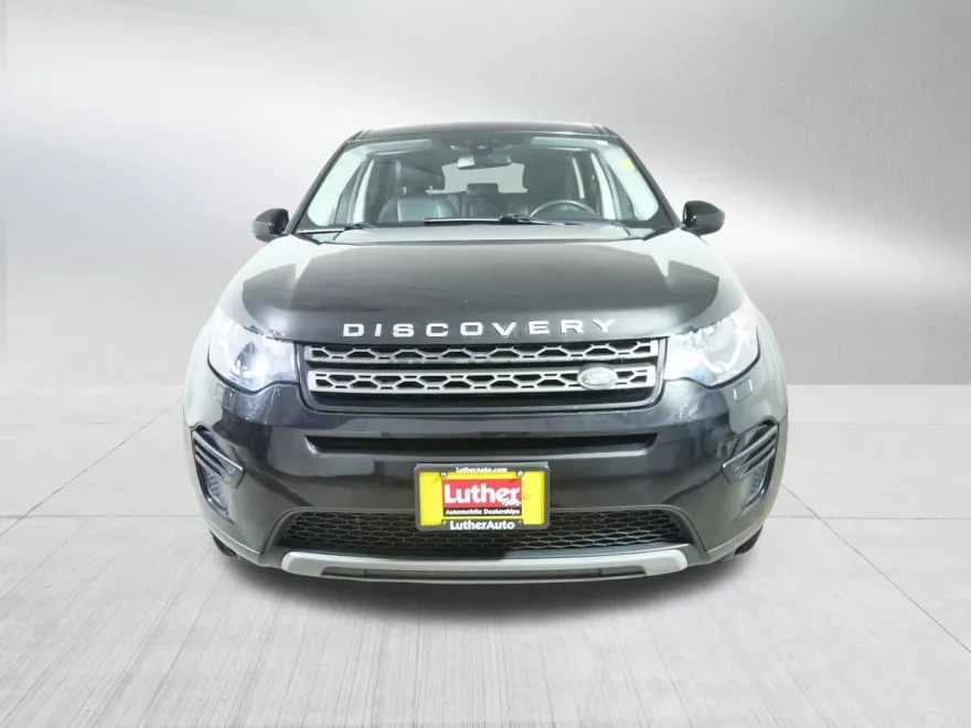 2016 Land Rover Discovery Sport SE photo 1