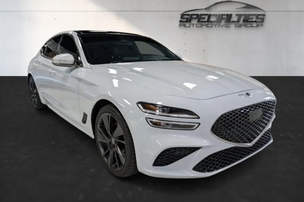 2023 Genesis G70 2.0T photo 1