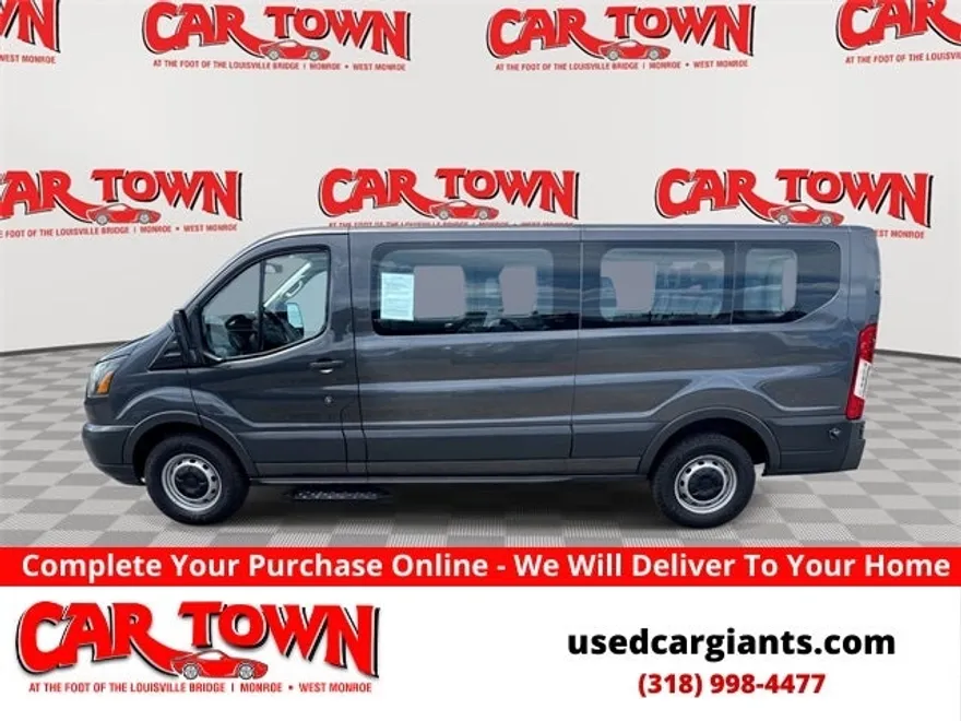 2017 Ford Transit photo 1
