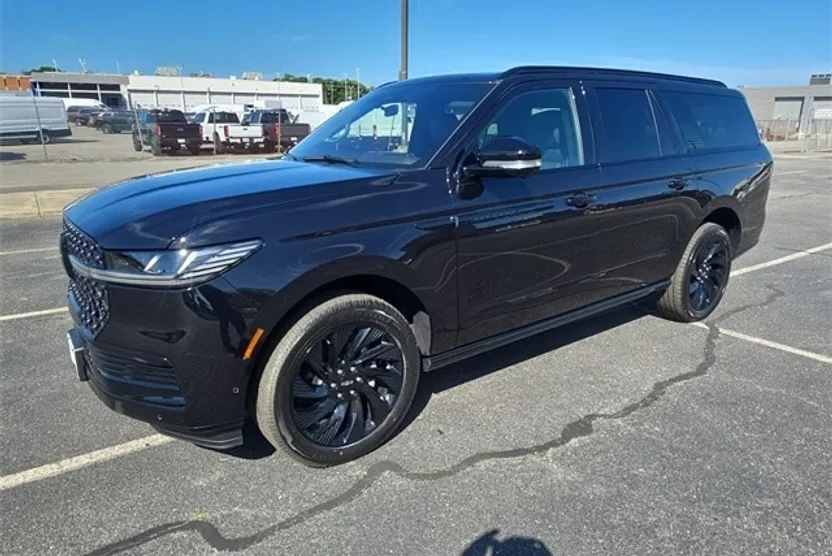 2025 Lincoln Navigator L Reserve photo 1