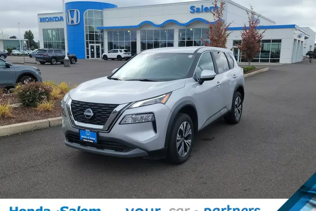 2023 Nissan Rogue SV photo 1