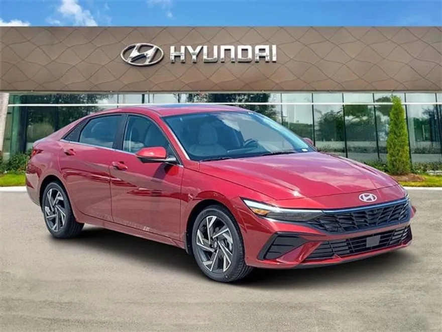 2025 Hyundai Elantra Limited photo 1