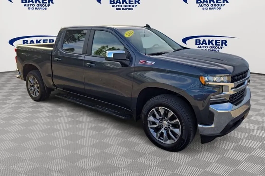 2021 Chevrolet Silverado 1500 LT photo 1