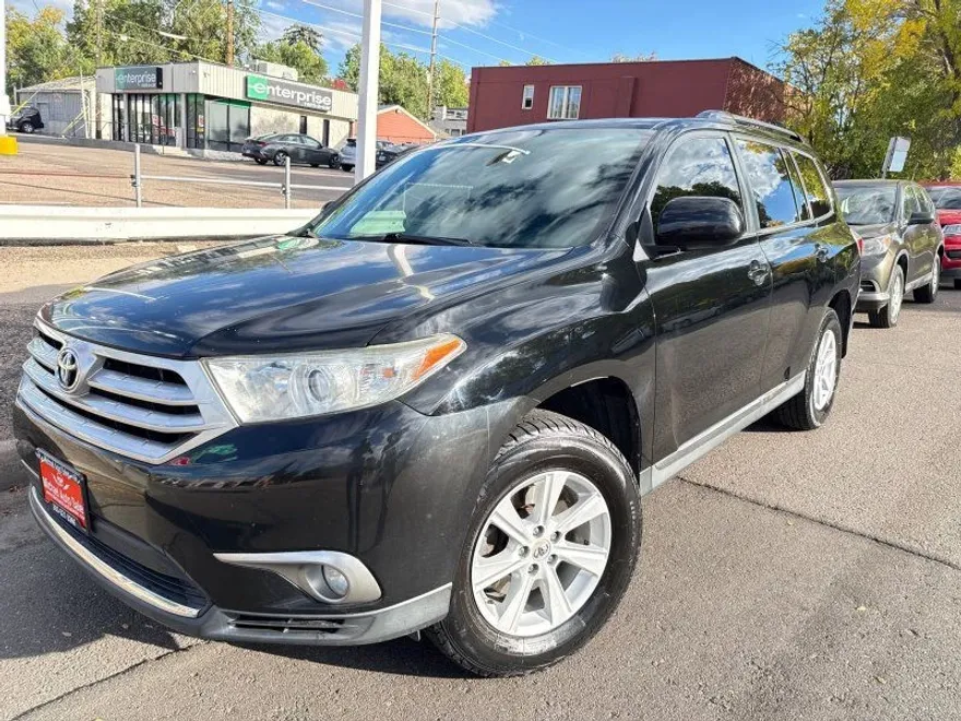 2012 Toyota Highlander SE photo 1