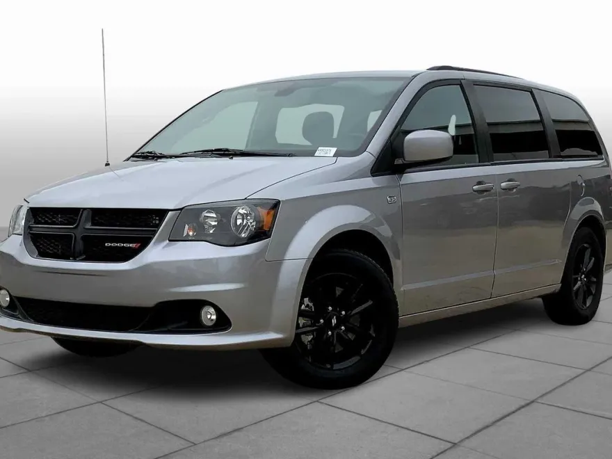 2019 Dodge Grand Caravan SE Anniversary Edition photo 1