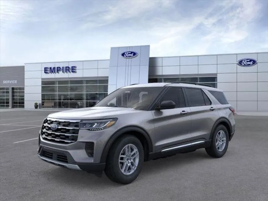 2025 Ford Explorer photo 1