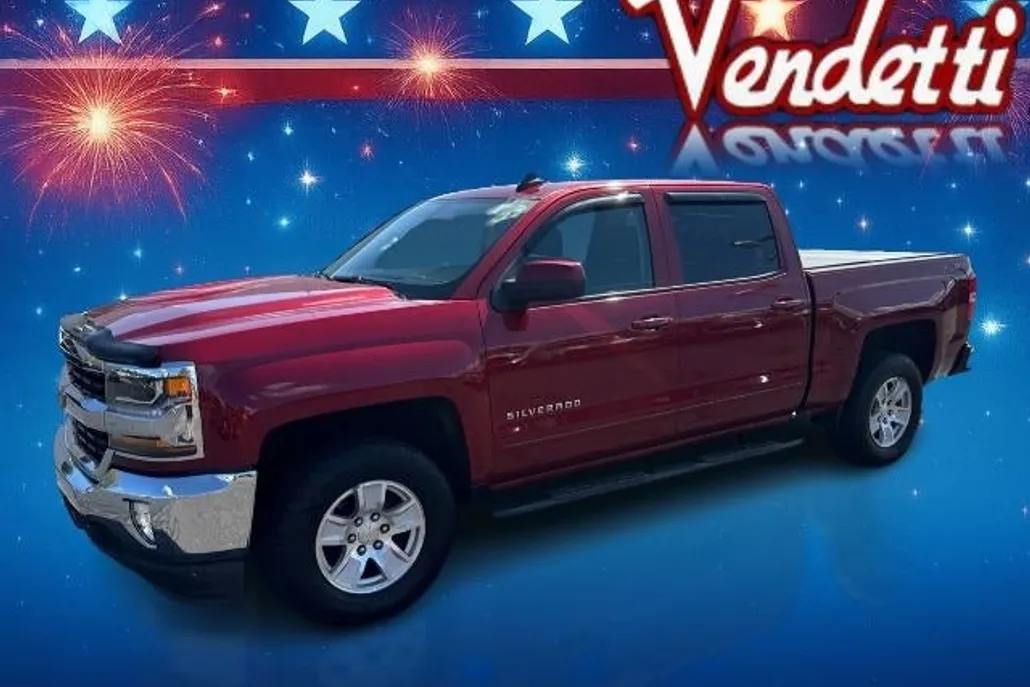 2018 Chevrolet Silverado 1500 LT photo 1