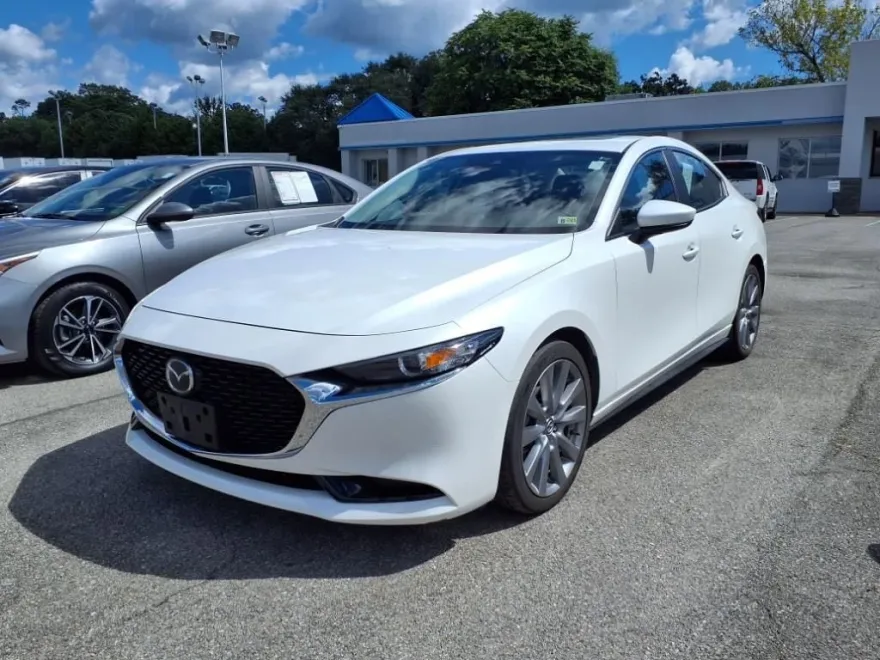 2023 Mazda Mazda3 Sedan 2.5 s Preferred photo 1