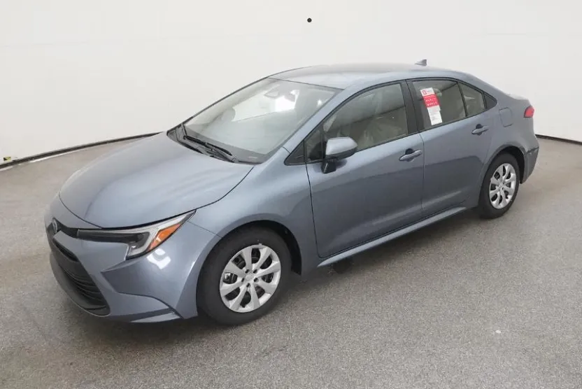 2025 Toyota Corolla Hybrid LE photo 1