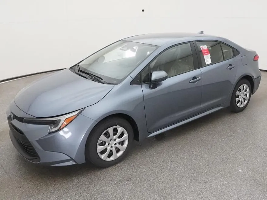 2025 Toyota Corolla Hybrid LE photo 1