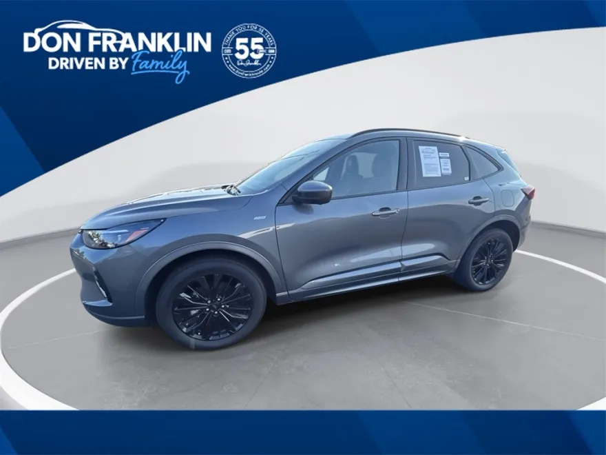 2023 Ford Escape Hybrid ST-Line Elite photo 1
