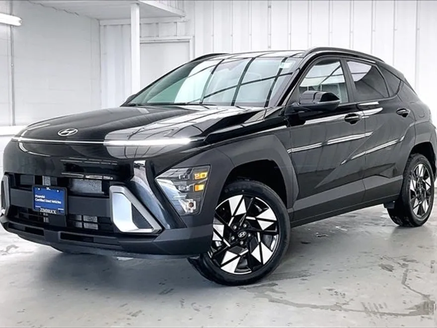 2025 Hyundai Kona SEL photo 1