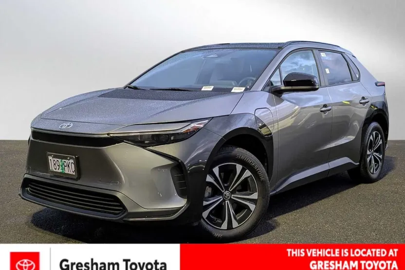 2023 Toyota bZ4X XLE photo 1