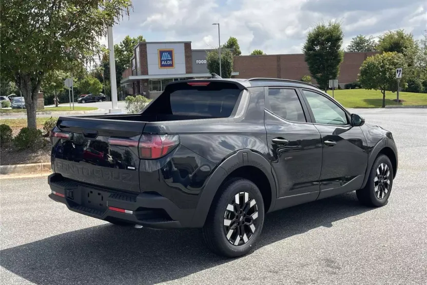 2025 Hyundai Santa Cruz SEL photo 1
