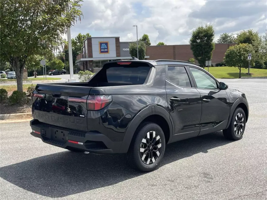 2025 Hyundai Santa Cruz SEL photo 1