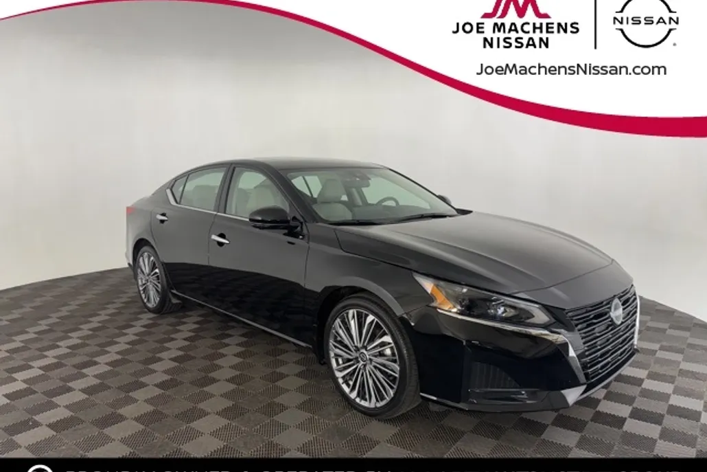 2024 Nissan Altima 2.5 SL photo 1