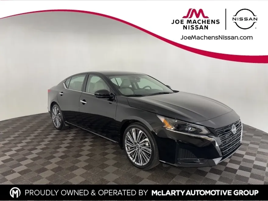 2024 Nissan Altima 2.5 SL photo 1