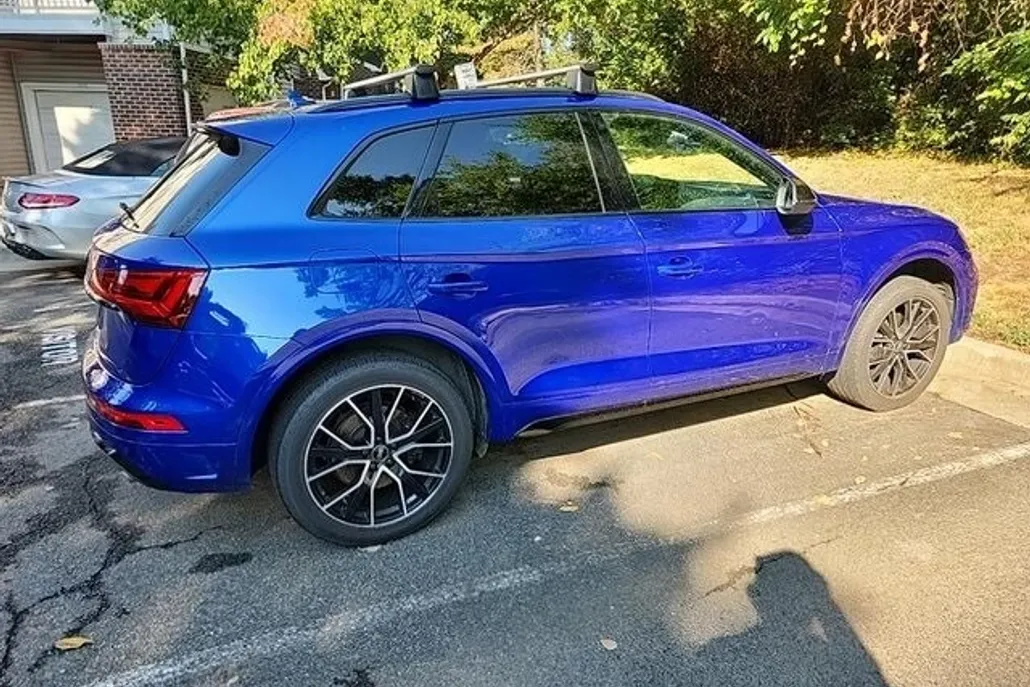 2022 Audi SQ5 Premium Plus photo 1