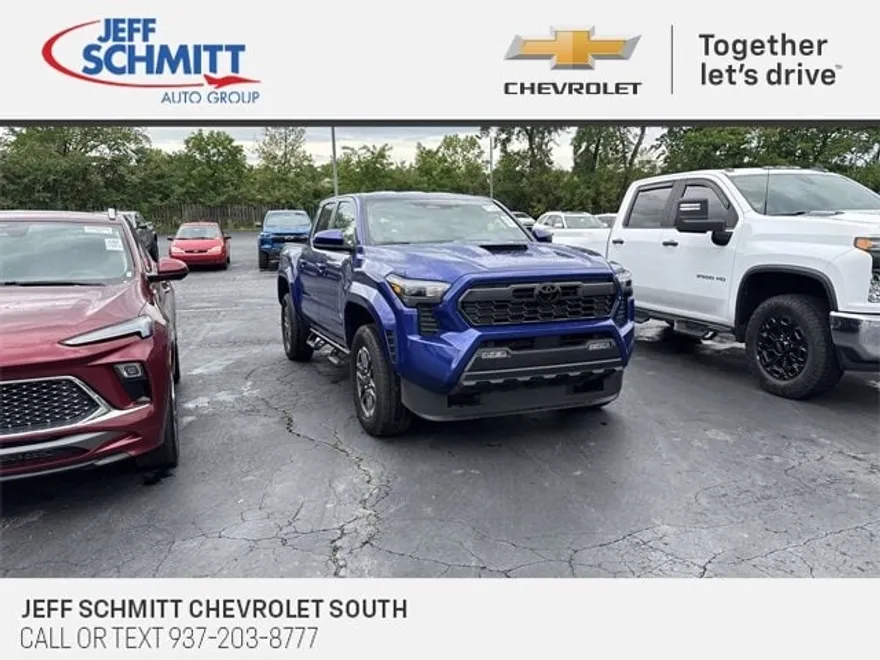 2024 Toyota Tacoma SR5 photo 1
