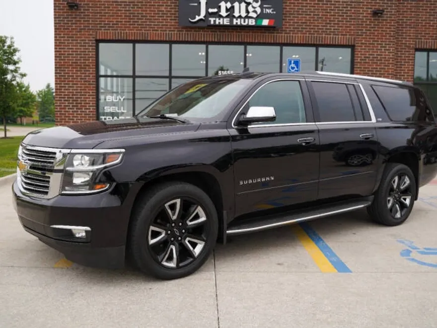 2016 Chevrolet Suburban LTZ photo 1