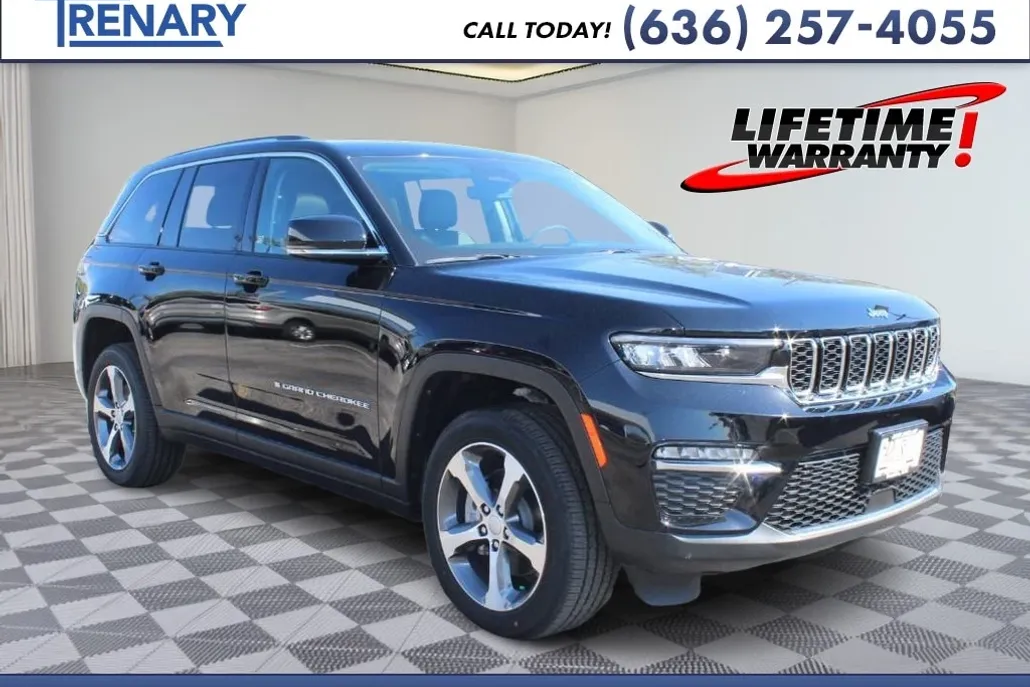 2023 Jeep Cherokee 4xe photo 1