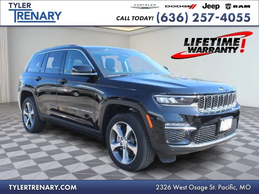 2023 Jeep Cherokee 4xe photo 1