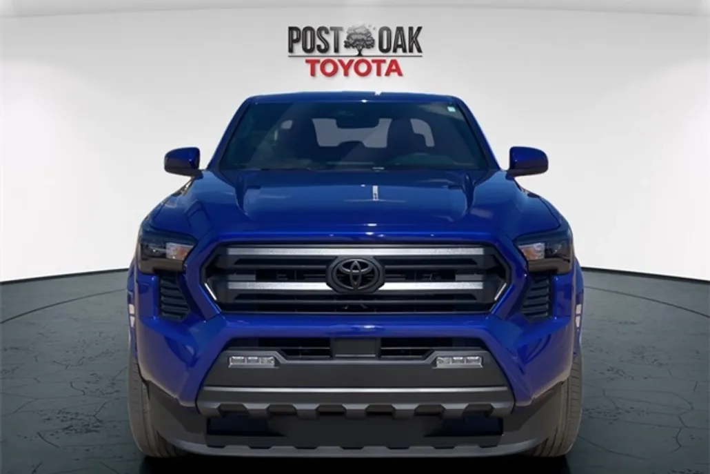 2025 Toyota Tacoma SR5 4x4 Double Cab photo 1