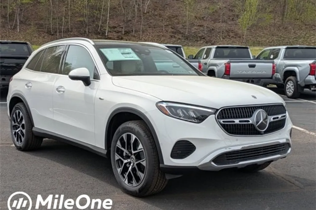 2025 Mercedes Benz GLC 350e 4MATIC photo 1