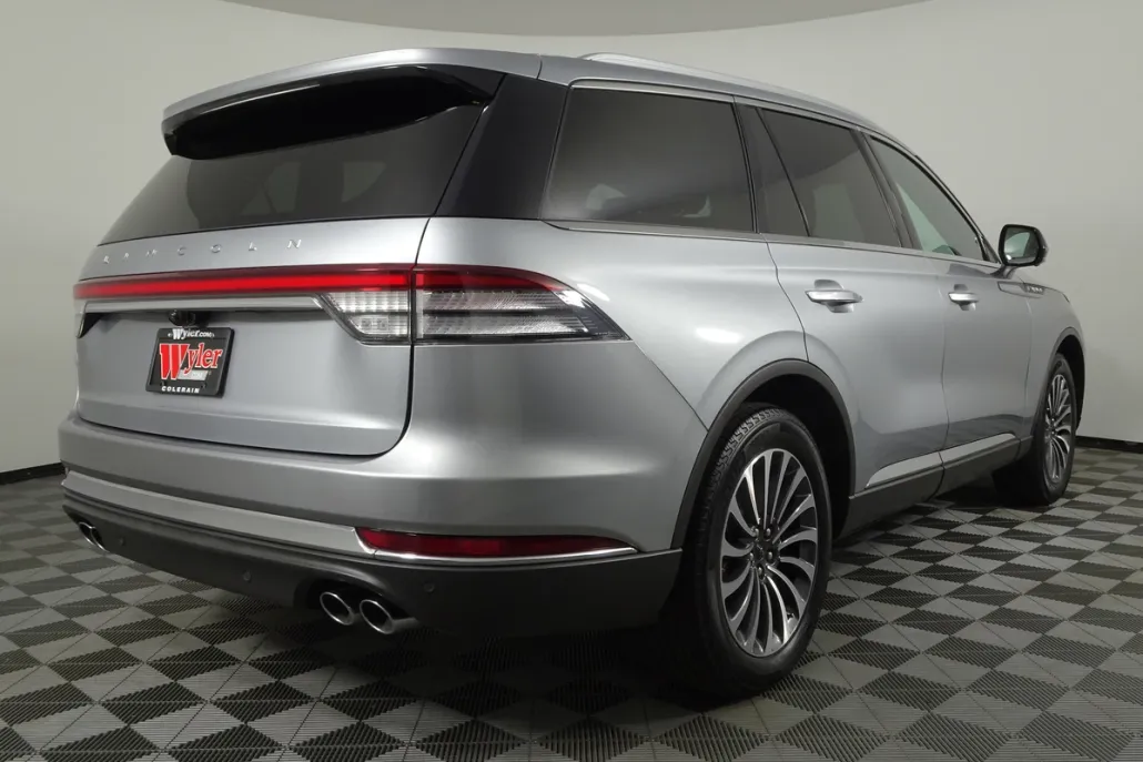 2023 Lincoln Aviator Reserve photo 1