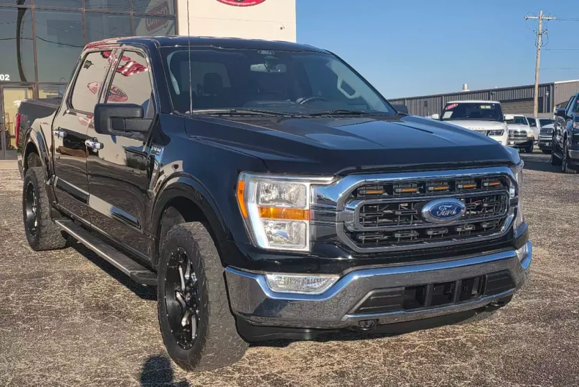 2022 Ford F-150 XLT photo 1