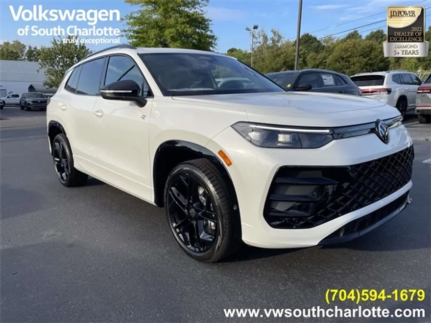 2025 Volkswagen Tiguan SE R-Line Black photo 1