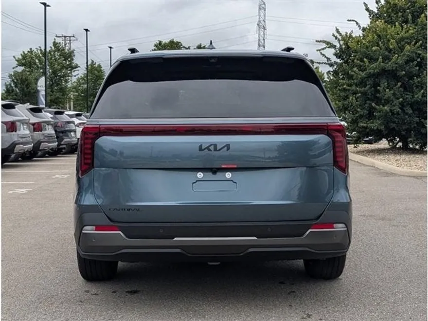 2026 Kia Carnival SX Prestige photo 1