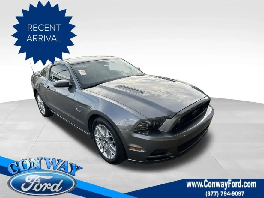 2013 Ford Mustang GT Premium photo 1
