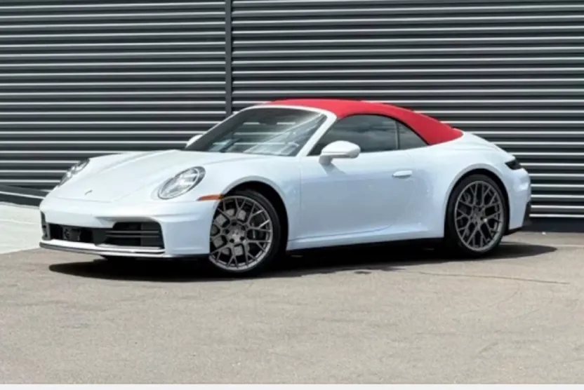2025 Porsche 911 photo 1