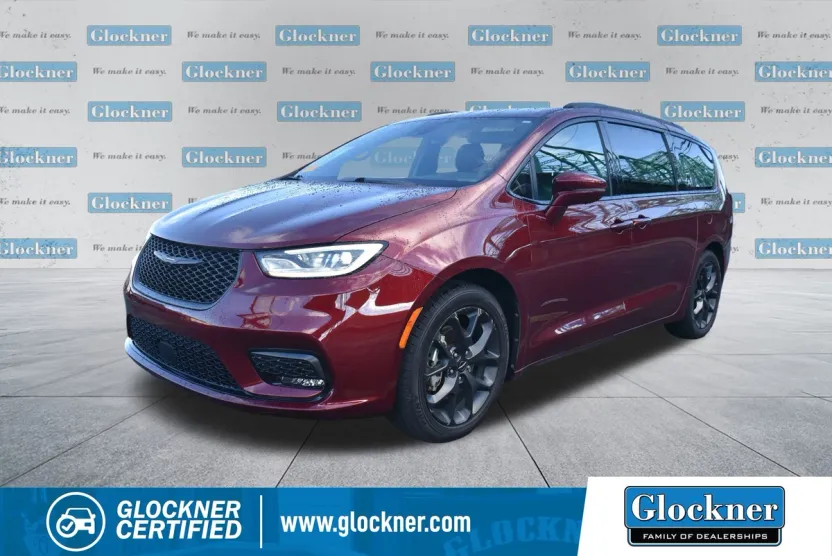 2021 Chrysler Pacifica Touring L photo 1