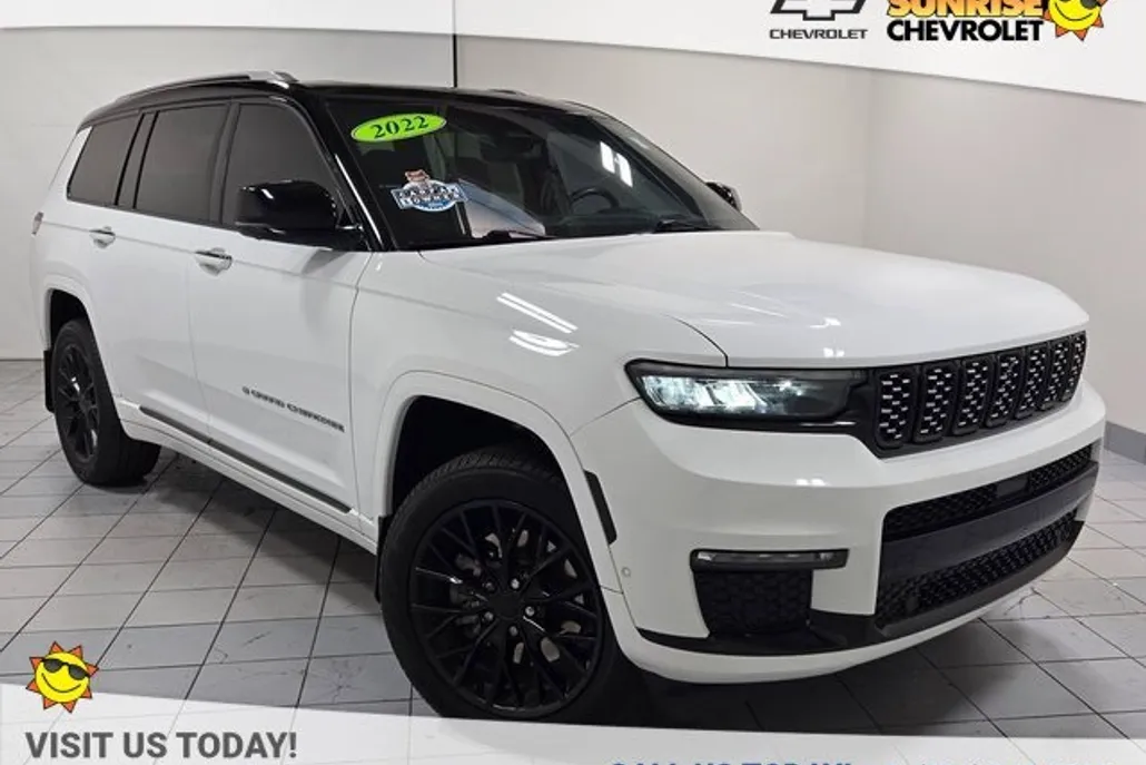 2022 Jeep Grand Cherokee L Summit photo 1