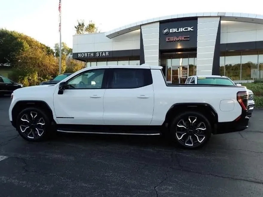 2025 Gmc Sierra EV Denali photo 1