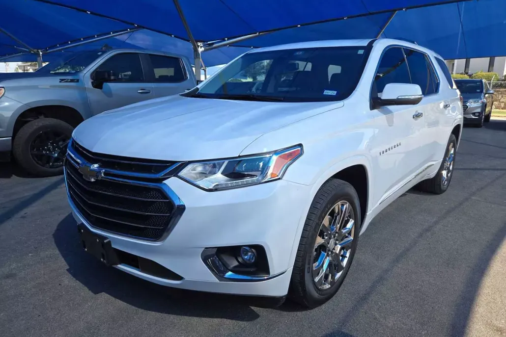 2021 Chevrolet Traverse Premier photo 1