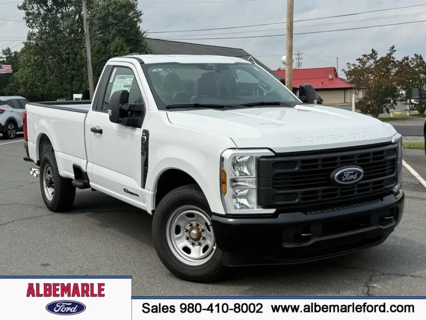 2025 Ford F-350 photo 1